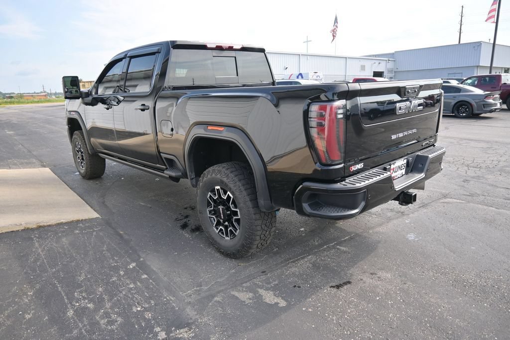 Used 2025 GMC Sierra 2500 AT4X AWD/4WD image 13