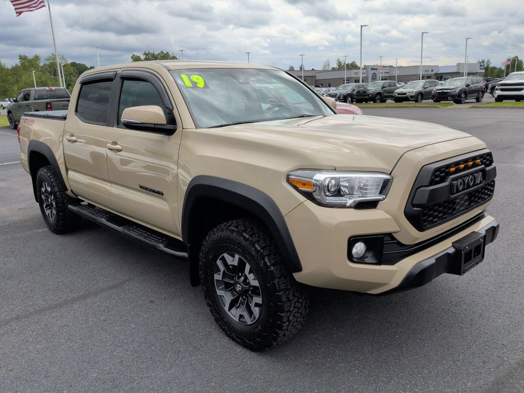 Used 2019 Toyota Tacoma TRD Off-Road AWD/4WD image 1