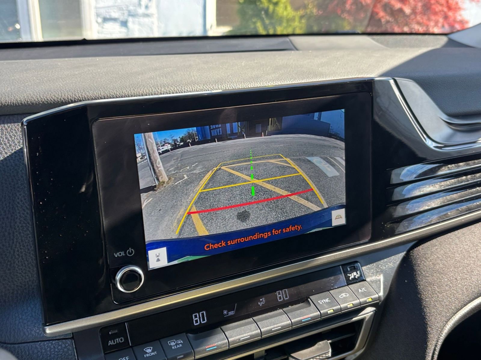 Used 2025 Toyota Camry LE image 17