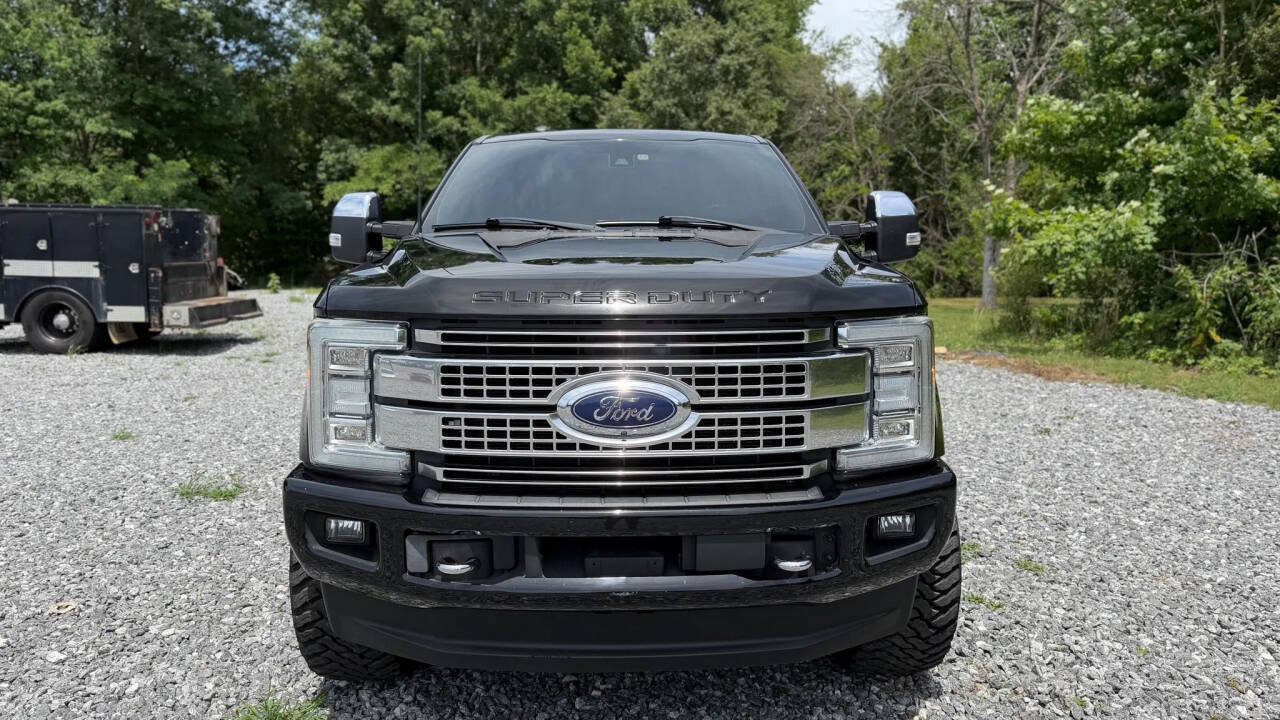 Used 2018 Ford F250 Platinum w/ Platinum Ultimate Package AWD/4WD image 2