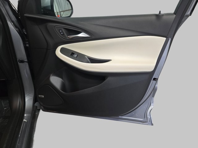 Used 2024 Buick Encore GX Avenir w/ Avenir Technology Package image 11