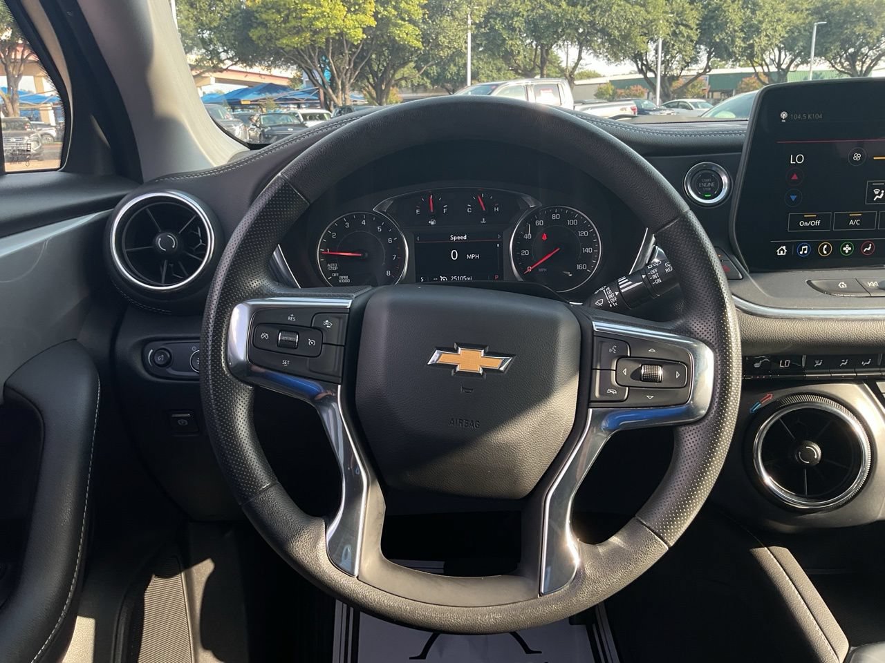 Used 2025 Chevrolet Blazer LT FWD image 34