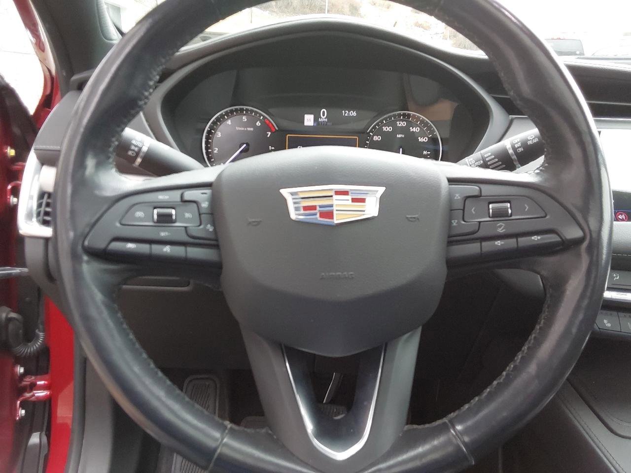 Used 2019 Cadillac XT4 Premium Luxury w/ Enhanced Visibility Package image 19