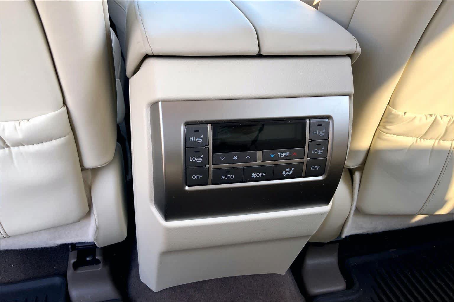 Used 2017 Lexus GX 460 Premium AWD/4WD image 34