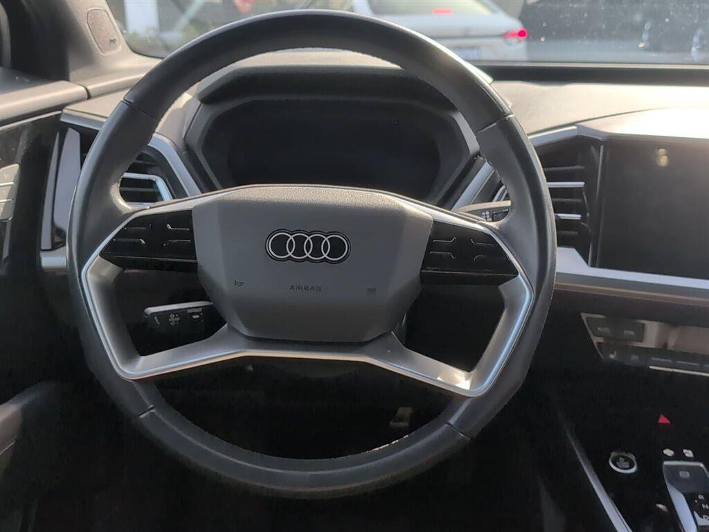 Used 2023 Audi Q4 e-tron Premium Plus w/ Premium Plus AWD/4WD image 10