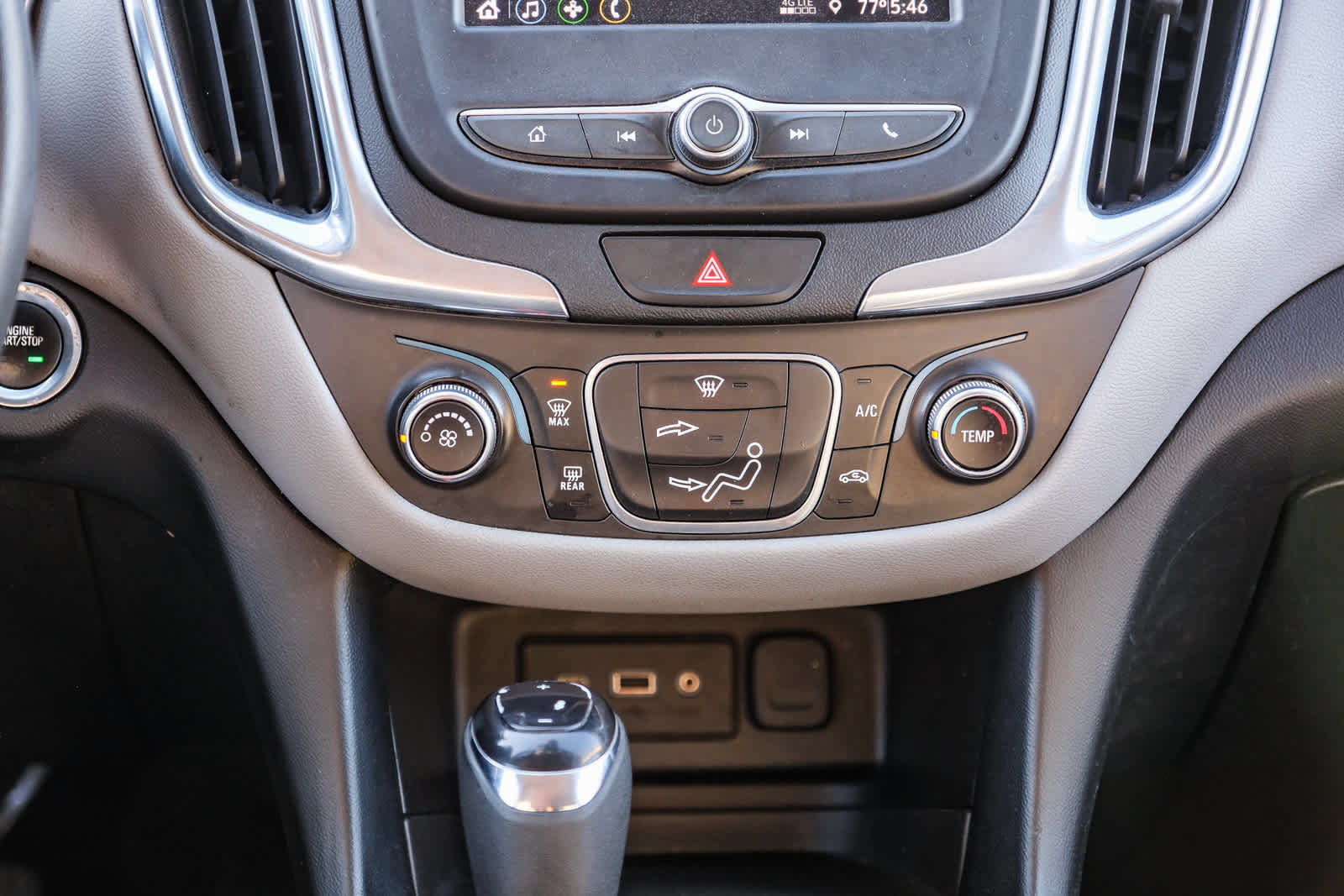Used 2020 Chevrolet Equinox LS FWD image 11