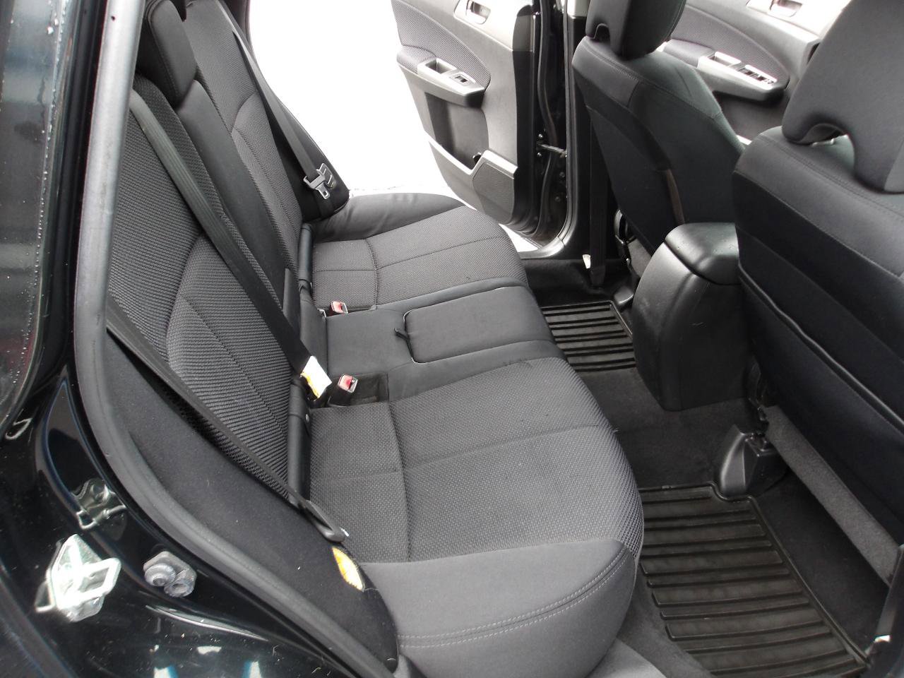 Used 2011 Subaru Forester 2.5X Premium w/ All-Weather Pkg AWD/4WD image 12