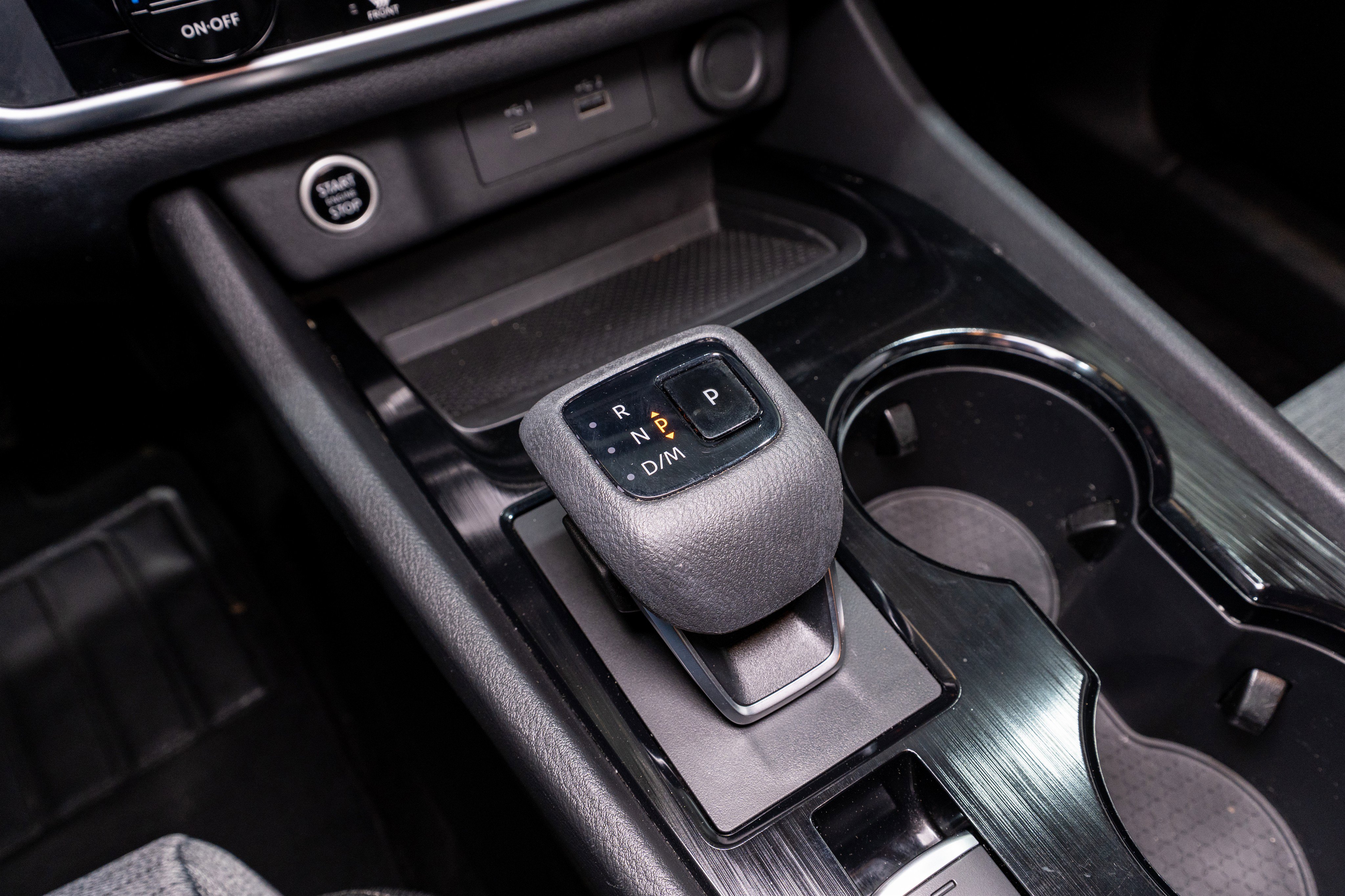 Used 2023 Nissan Rogue SV image 21