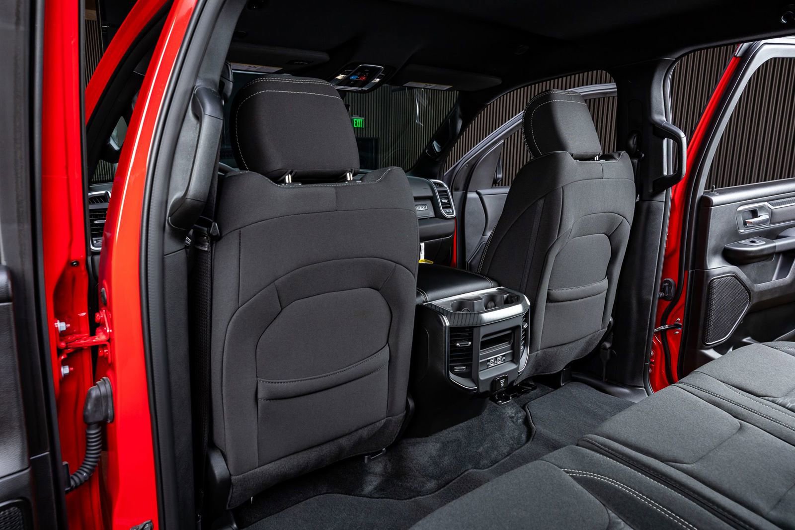 Used 2025 RAM 1500 Big Horn image 34