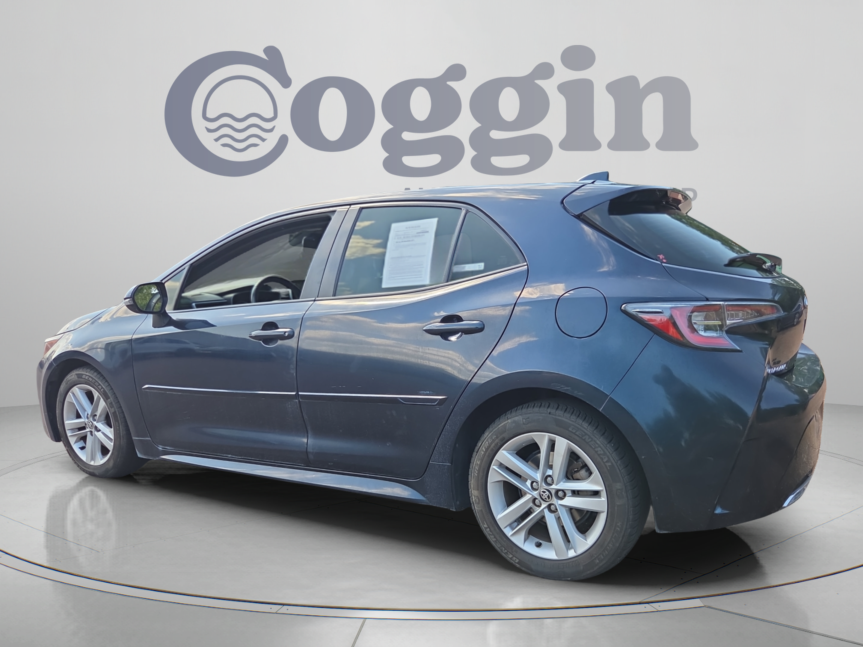 Used 2019 Toyota Corolla SE w/ SE Option Package FWD image 3