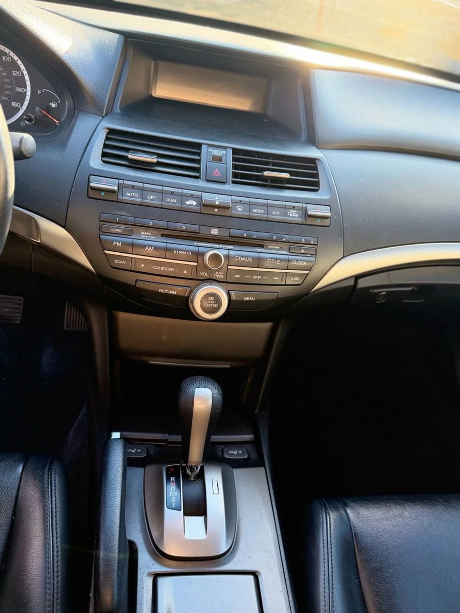 Used 2009 Honda Accord EX-L image 11