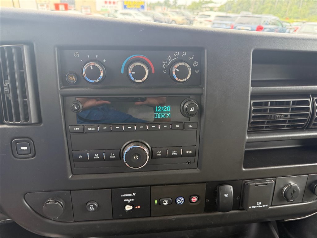 Used 2023 GMC Savana 3500 w/ Power Convenience Package image 14