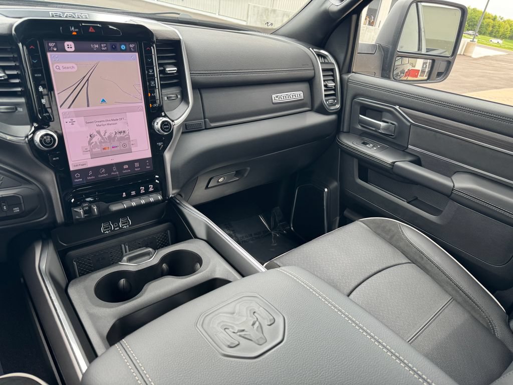 New 2026 RAM 2500 Laramie AWD/4WD image 27