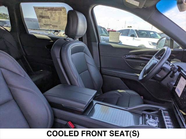 New 2024 Lincoln Nautilus Premier w/ Jet Appearance Package image 14