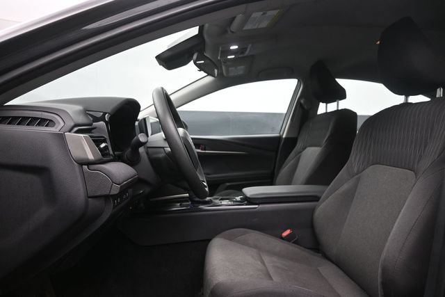 Used 2025 Toyota Camry LE FWD image 10
