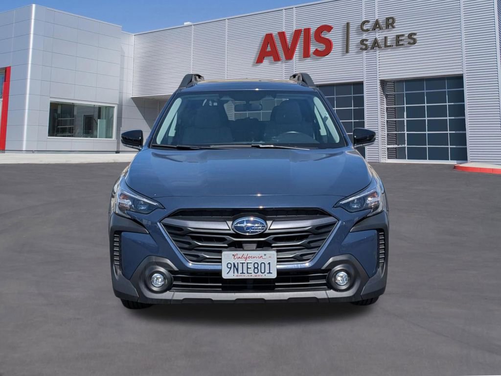 Used 2025 Subaru Outback Premium image 2