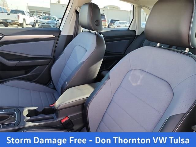 New 2026 Volkswagen Jetta SE FWD image 11