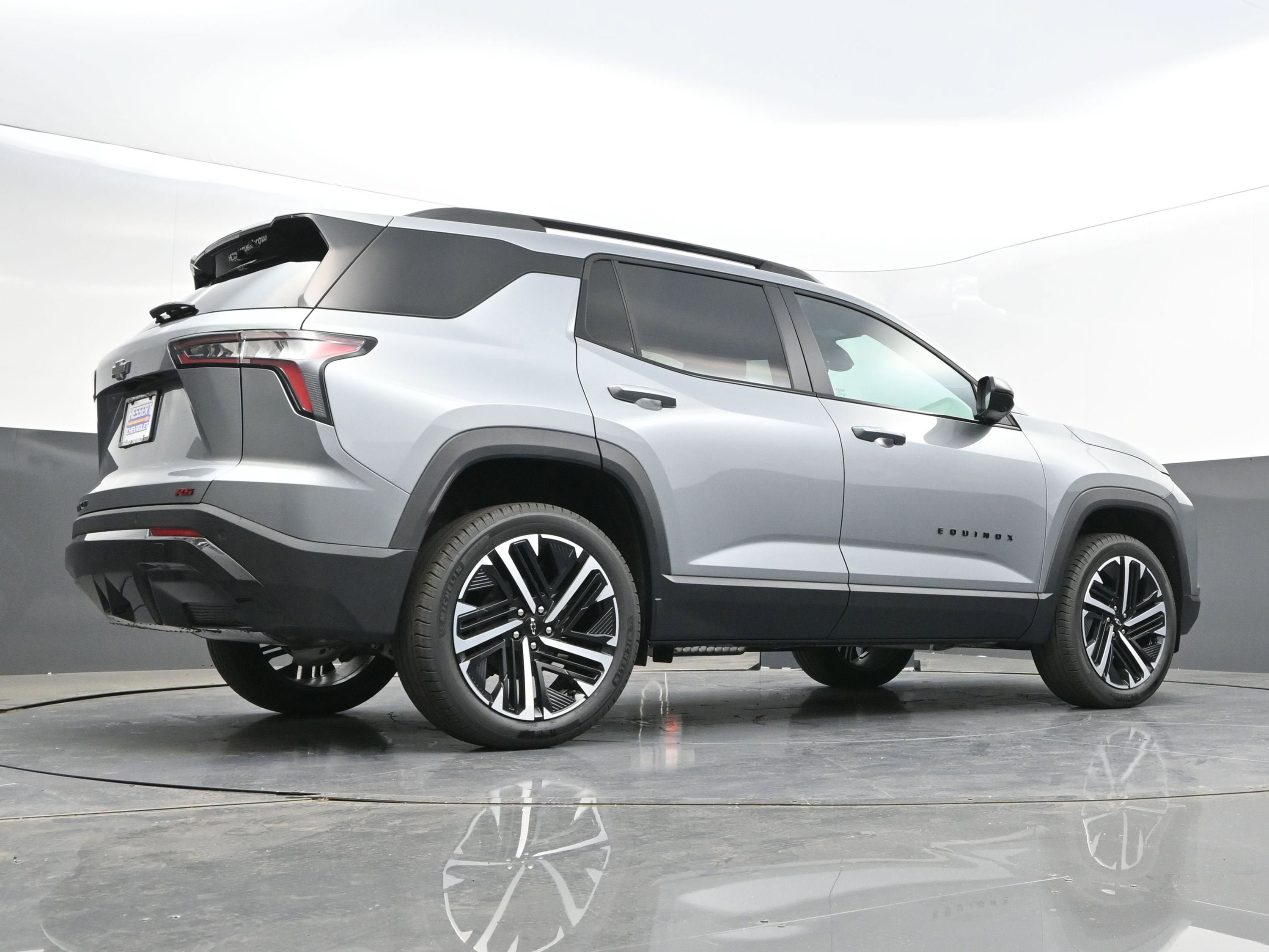 New 2026 Chevrolet Equinox RS w/ Safety and Technology Package AWD/4WD image 50