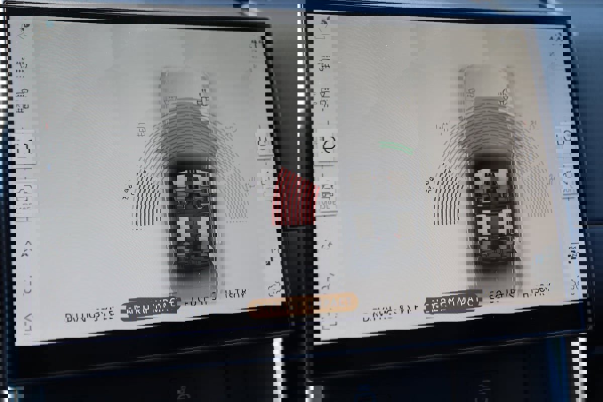 Used 2024 Land Rover Discovery Sport S image 44