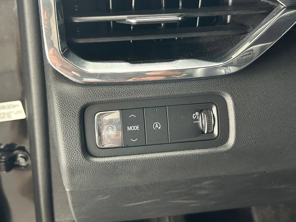 Used 2024 GMC Acadia Elevation w/ Black Edition FWD image 16