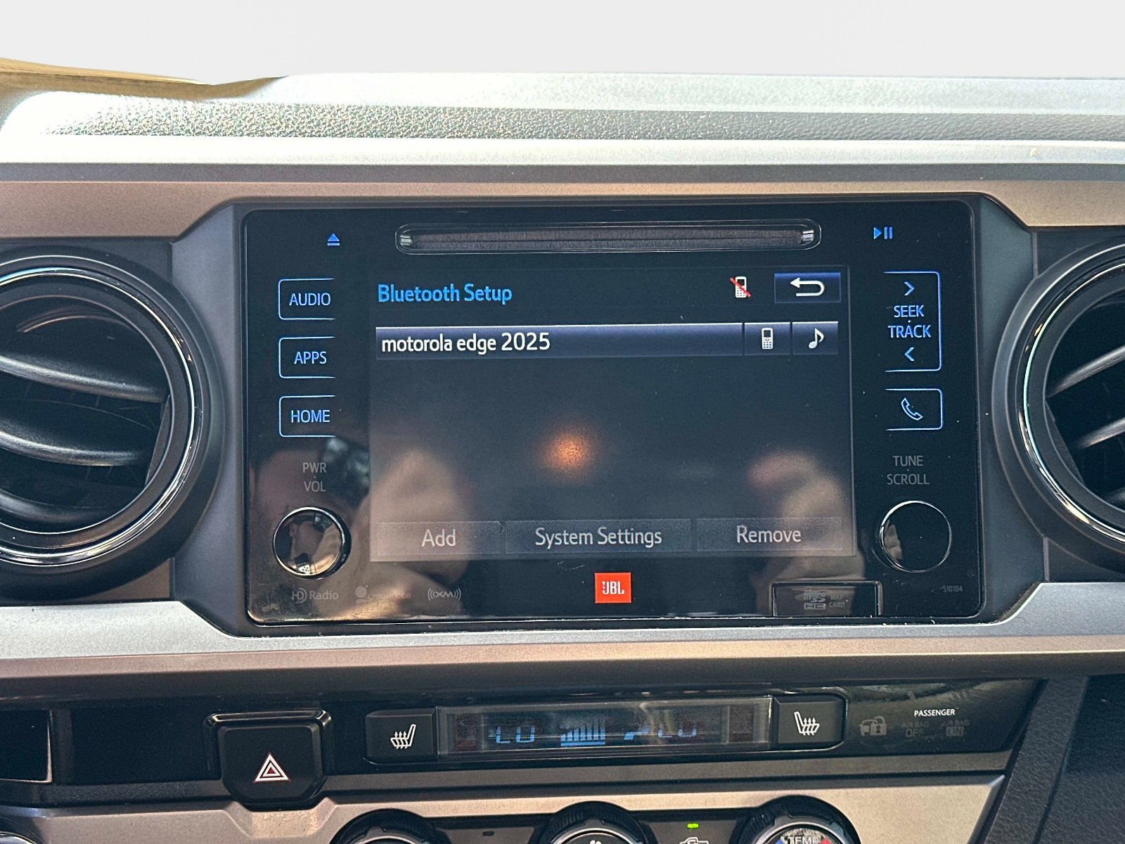 Used 2017 Toyota Tacoma Limited image 19