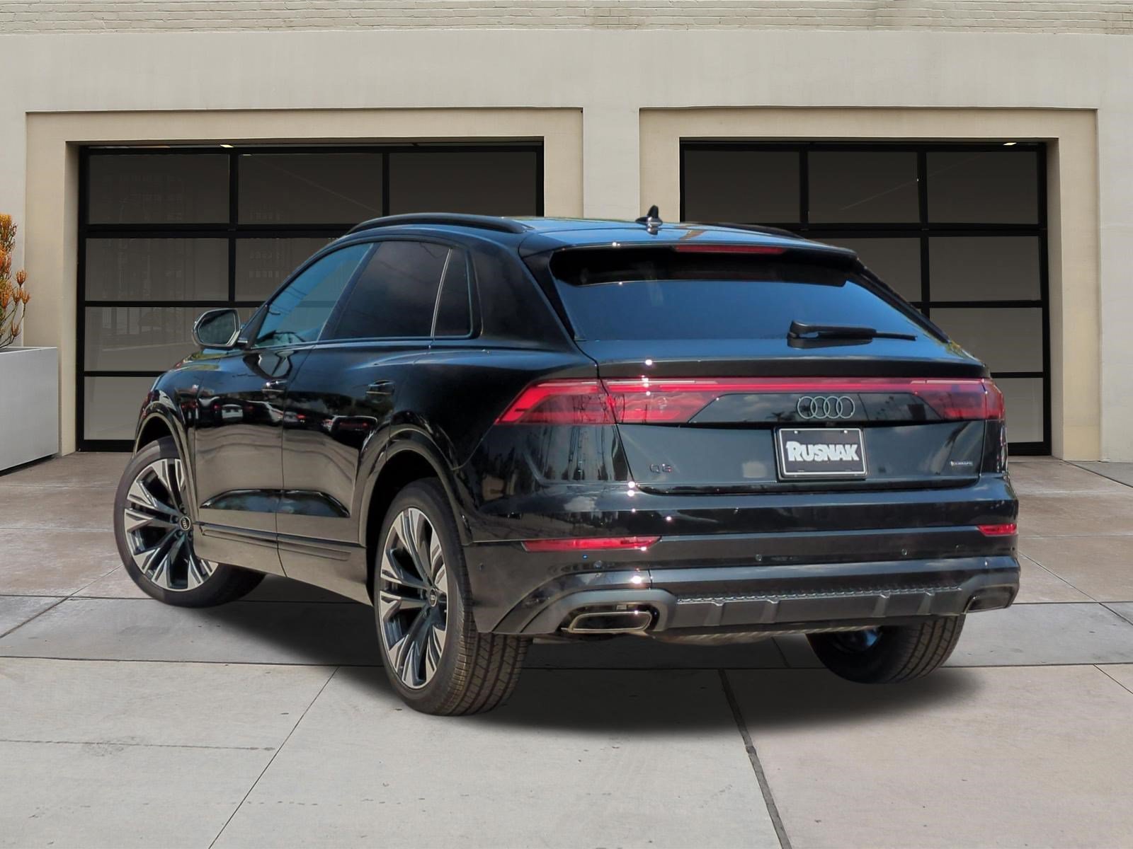 New 2027 Audi Q8 Premium Plus AWD/4WD image 3