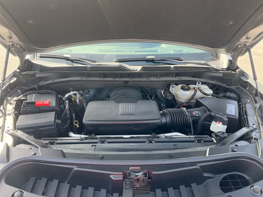 Used 2021 Chevrolet Suburban LT image 31