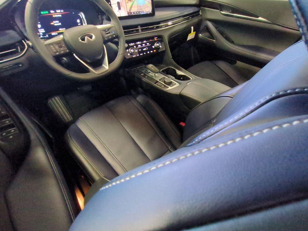 Used 2026 INFINITI QX60 Sport w/ Dark Cargo Package image 23