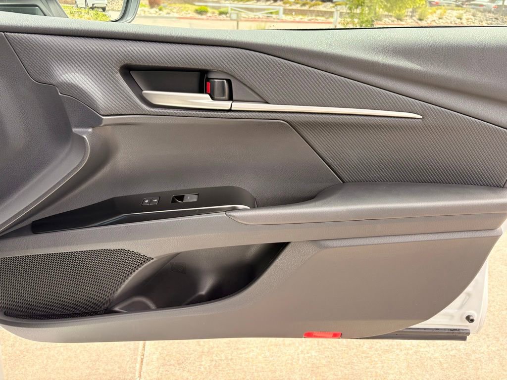 Used 2026 Toyota Camry SE FWD image 27