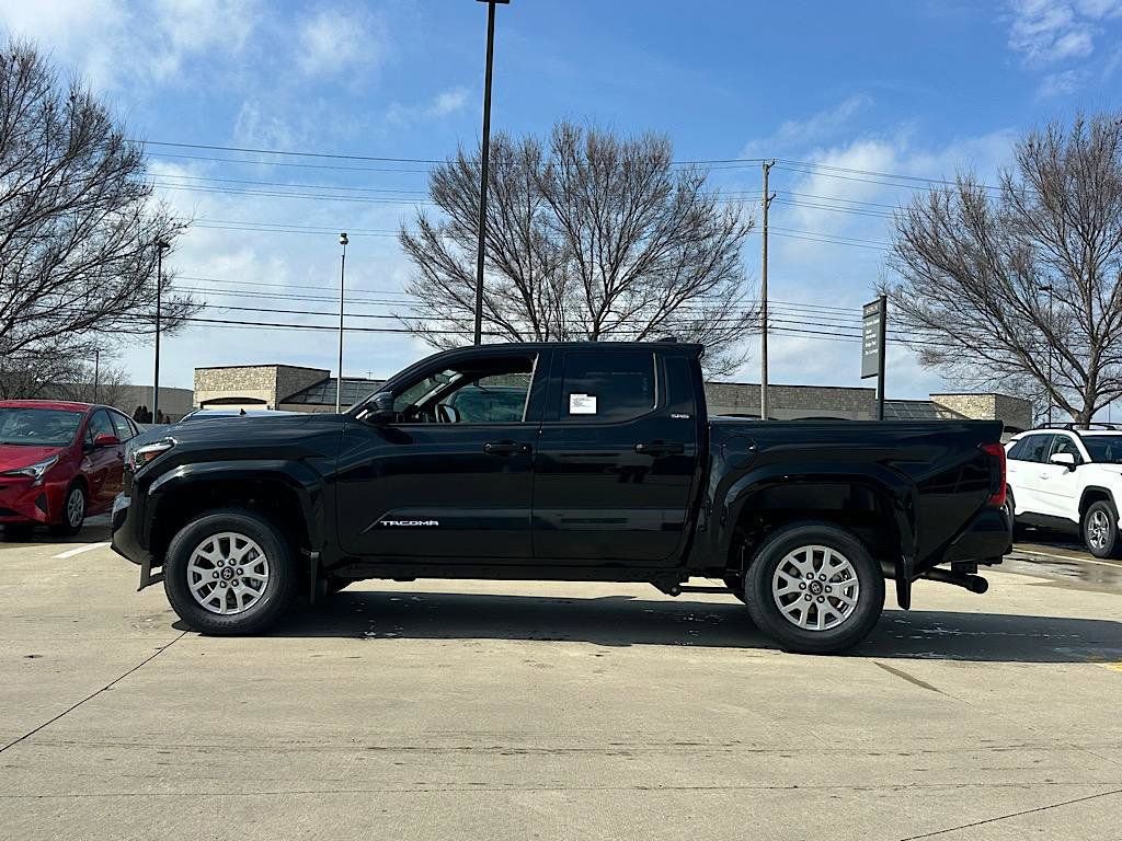 New 2026 Toyota Tacoma SR5 image 2