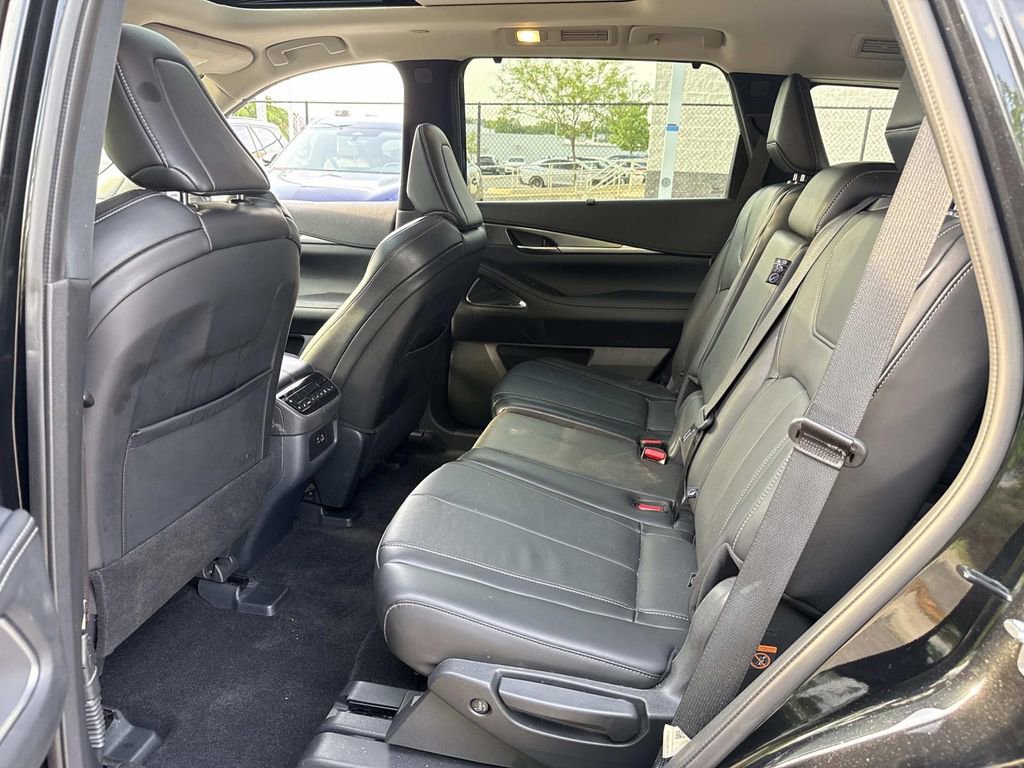Used 2025 INFINITI QX60 Luxe w/ Vision Package AWD/4WD image 32