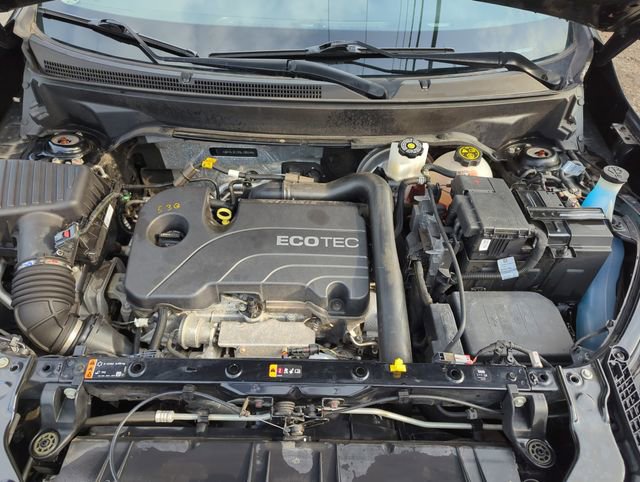 Used 2022 GMC Terrain SLT w/ LPO, Floor Liner Package image 26