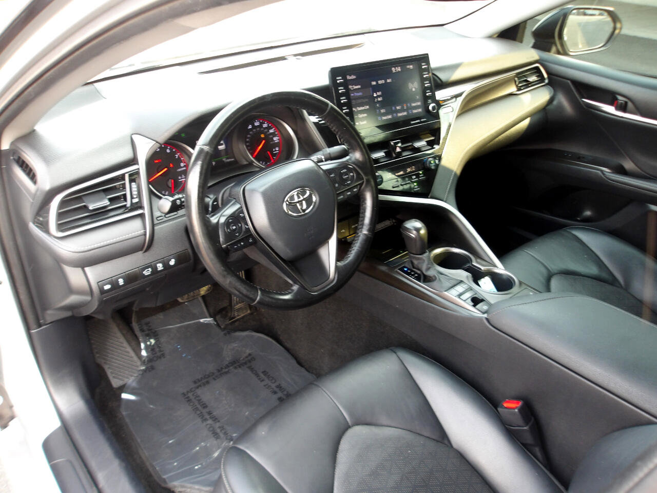 Used 2021 Toyota Camry XSE image 9