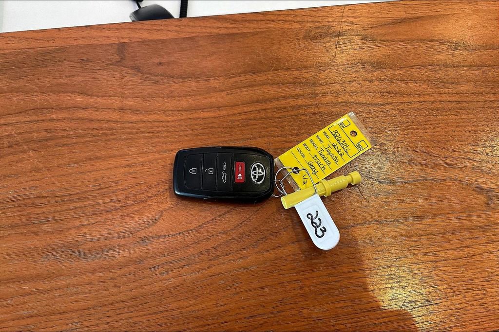 Used 2022 Toyota Tundra Platinum image 34