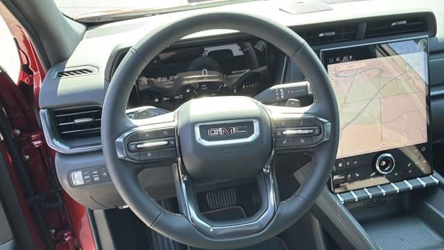New 2026 GMC Terrain AT4 w/ LPO, Black Badging Package AWD/4WD image 12