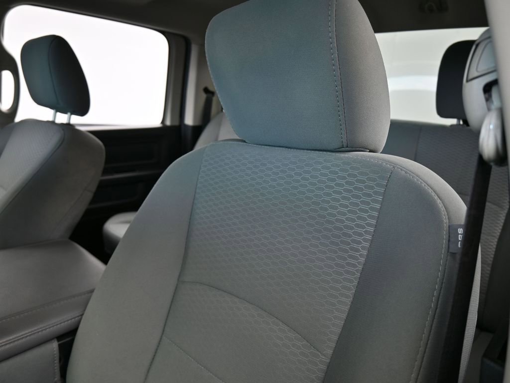 Used 2018 RAM 1500 Express image 16