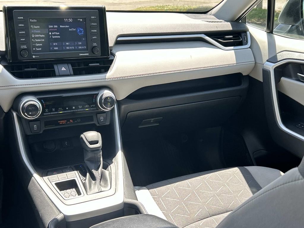 Used 2022 Toyota RAV4 XLE w/ Convenience Package FWD image 26