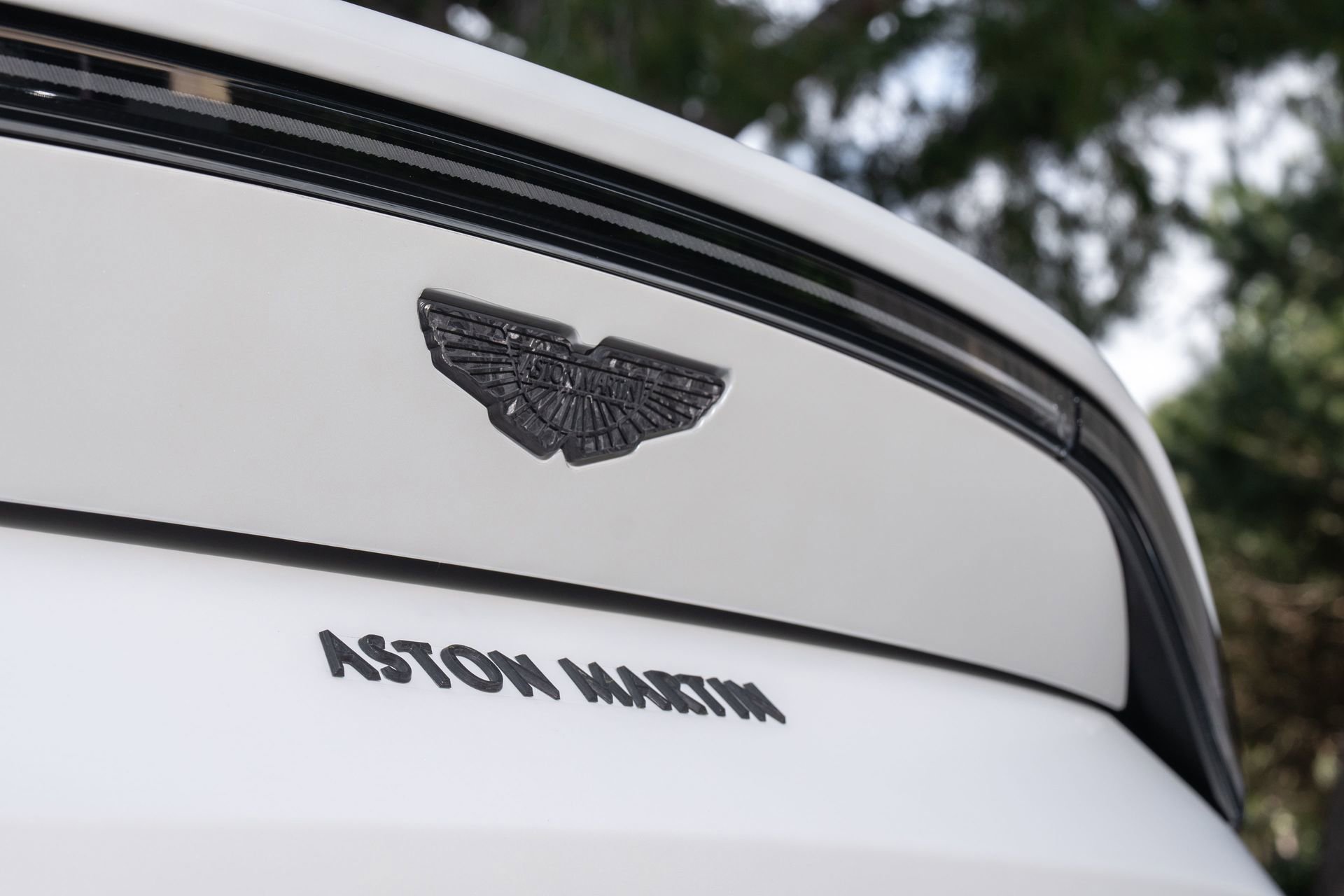 Used 2021 Aston Martin V8 Vantage Coupe RWD image 28