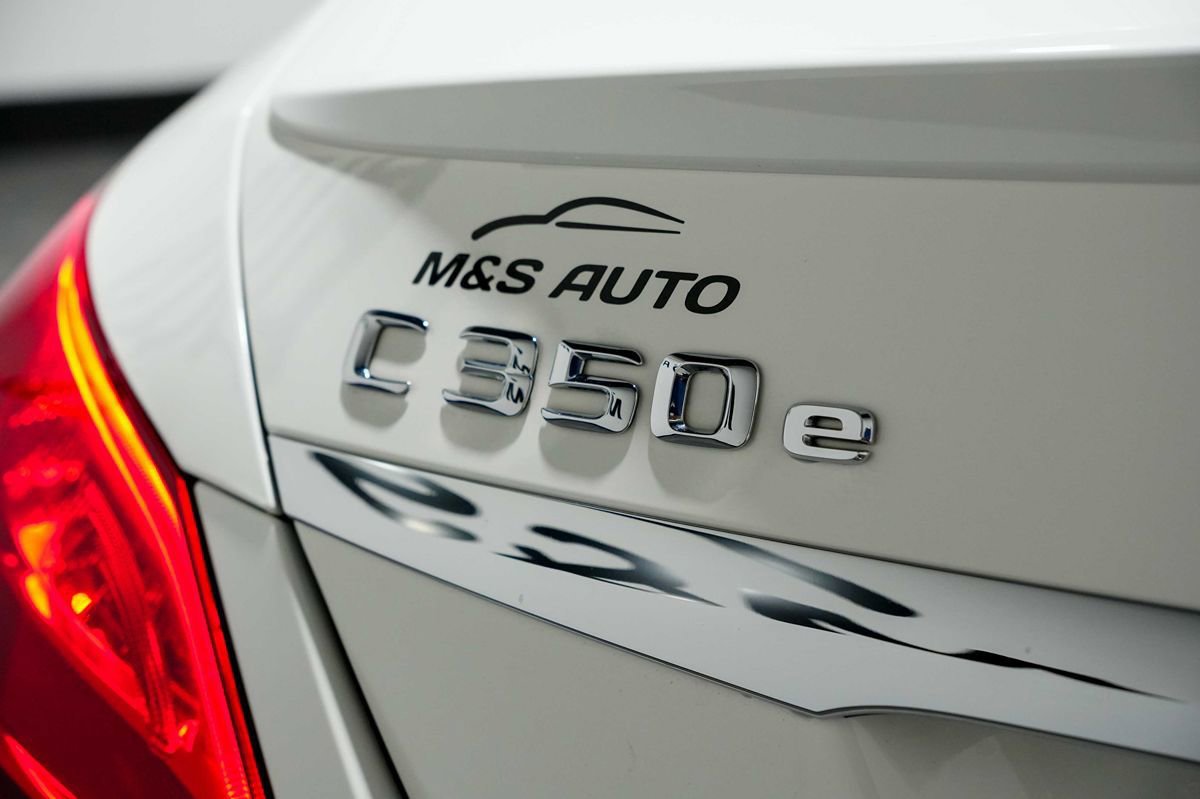 Used 2016 Mercedes-Benz C 350e Sedan image 11