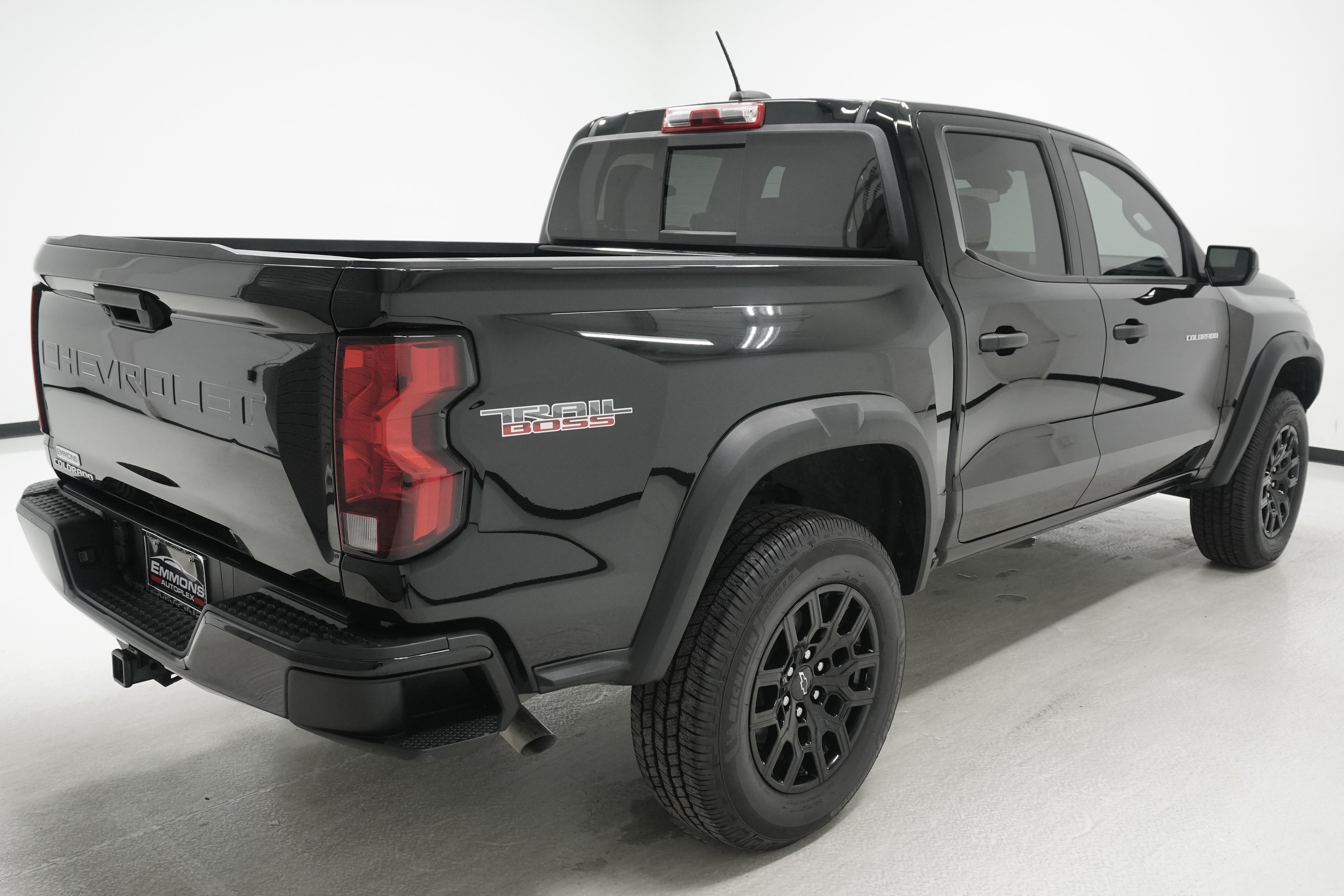 Used 2024 Chevrolet Colorado Trail Boss w/ Advanced Trailering Package AWD/4WD image 4
