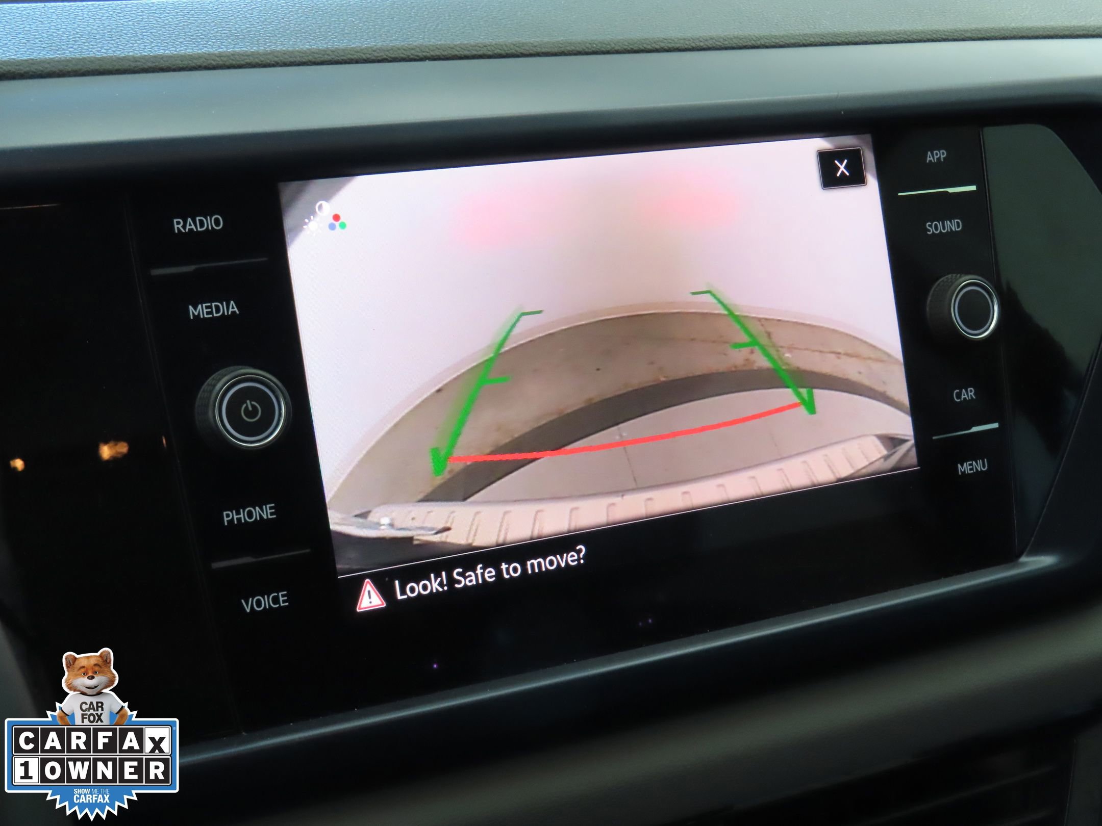 Certified 2022 Volkswagen Taos SE FWD image 20