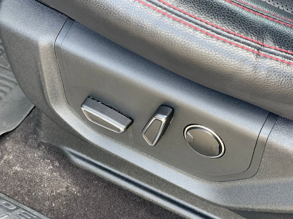 Used 2021 Ford Expedition Limited image 7