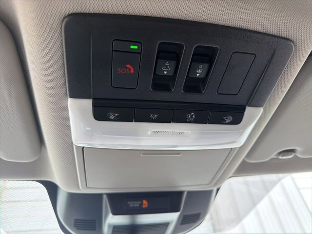 Used 2023 Nissan Rogue SV w/ SV Premium Package AWD/4WD image 28