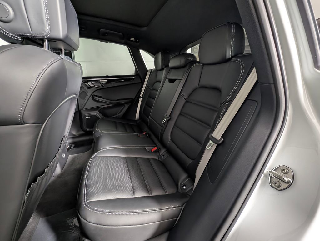 New 2026 Porsche Macan S image 22