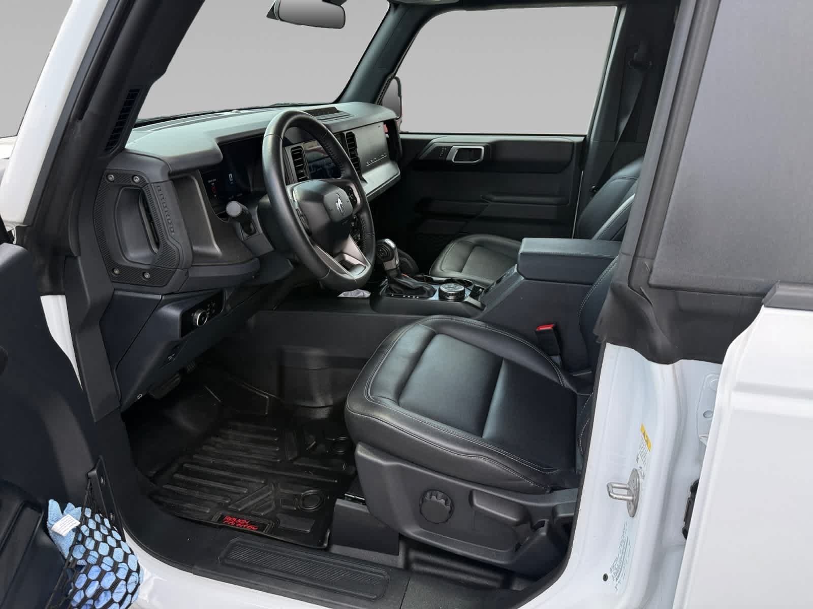 Used 2025 Ford Bronco Badlands w/ Sasquatch Package AWD/4WD image 11