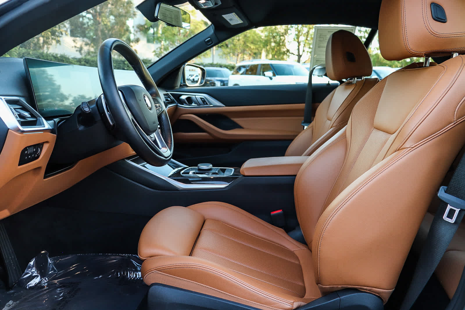 Used 2024 BMW 430i Convertible w/ Premium Package RWD image 24