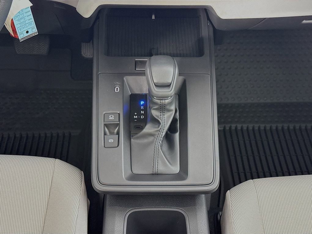 Used 2026 Toyota Corolla Cross L image 39