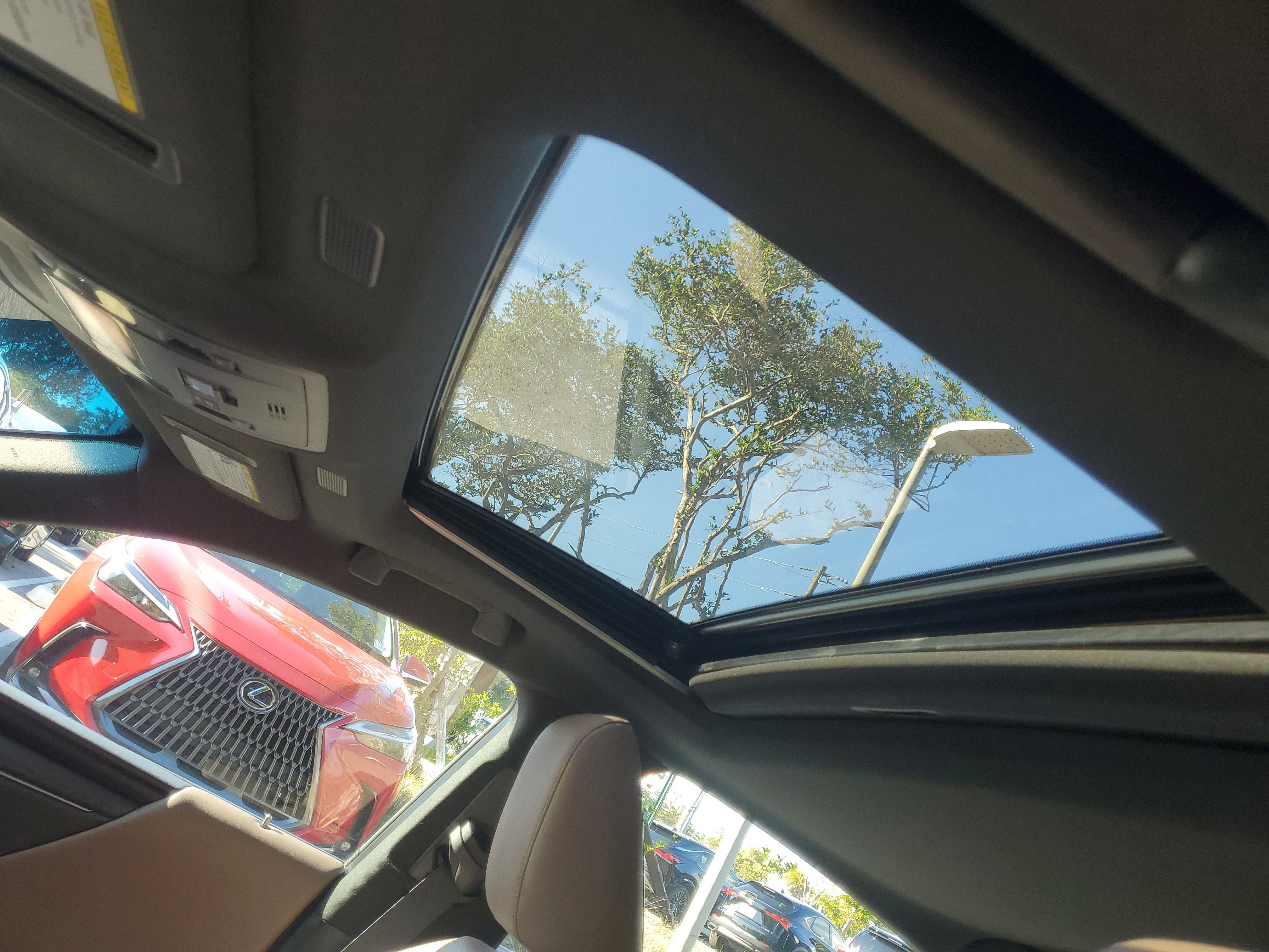 Certified 2023 Lexus ES 350 w/ Premium Package image 18