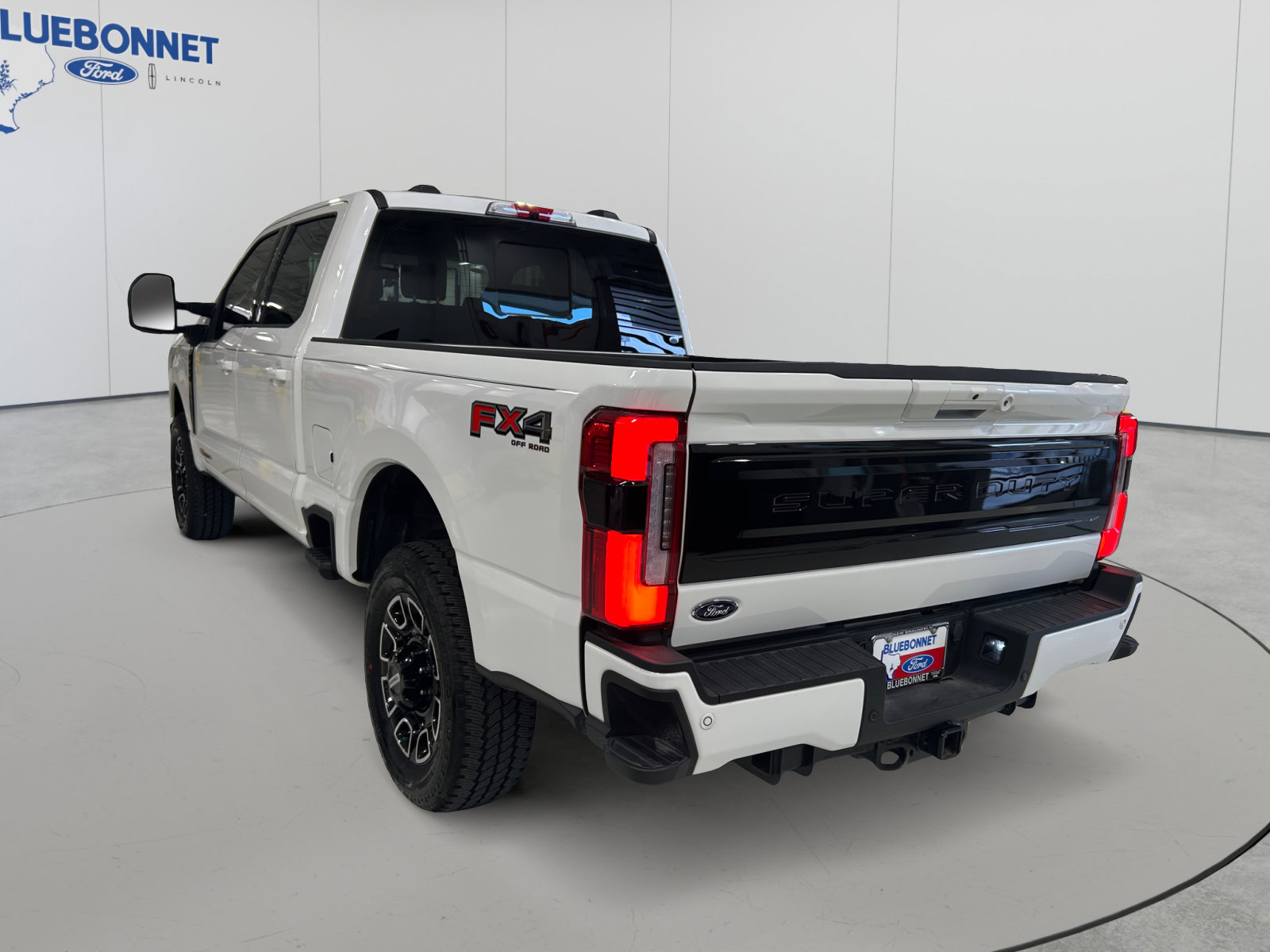 Used 2025 Ford F250 Platinum AWD/4WD image 7