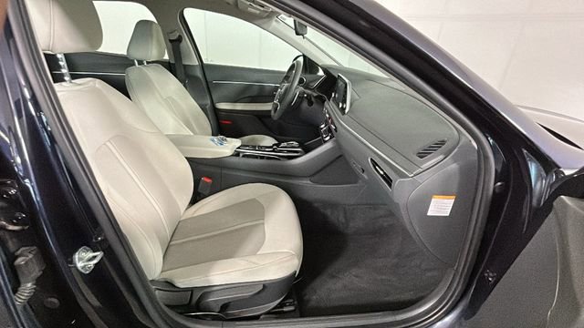 Used 2022 Hyundai Sonata Blue FWD image 31